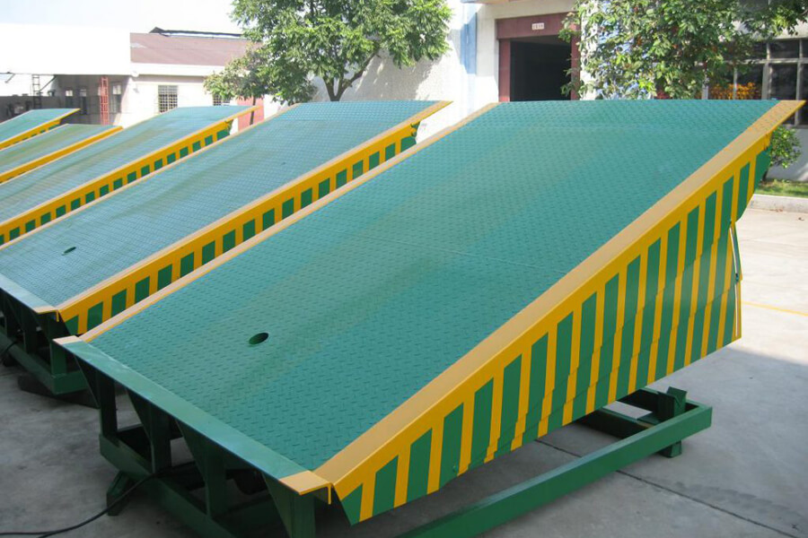 Examples of our loading ramp solutions 3