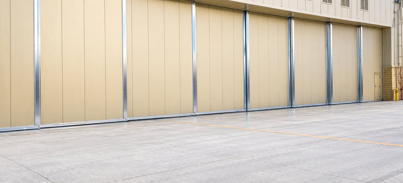 Hangar Kapıları